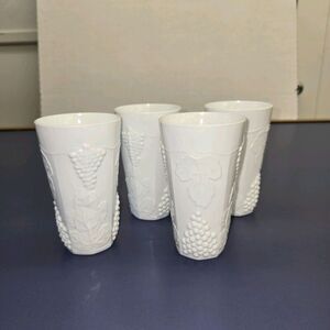 Vintage Indiana Milk Glass Glasses Harvest Grape Tumblers  Set Of  4 16 Oz.